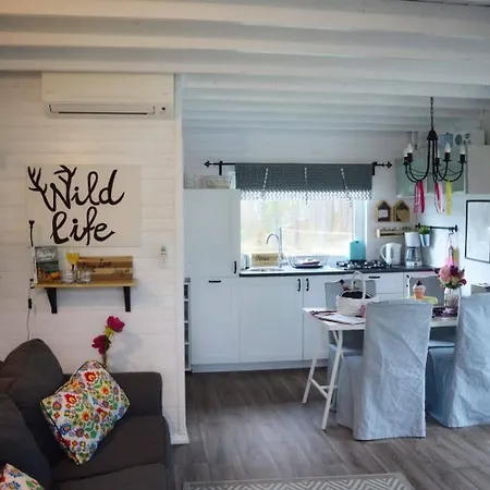 Bajkowy Rosa Na Kaszubach אכסניה Bartoszylas