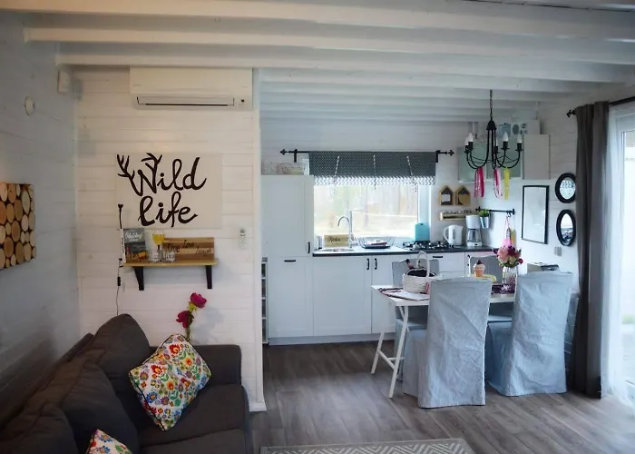 Bajkowy Rosa Na Kaszubach Jaktstuga Bartoszylas